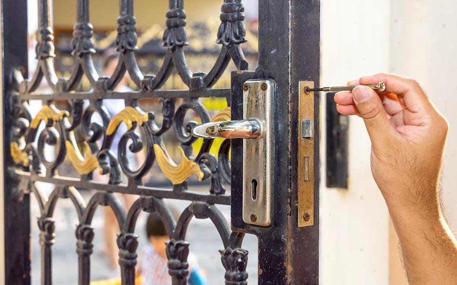 changer verrou porte Villeneuve-la-Garenne